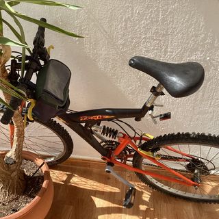 Bicicleta VTT Toxic