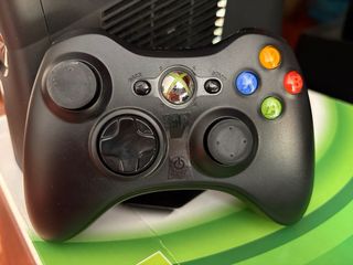 Xbox 360 Slim 4GB + Caja Original