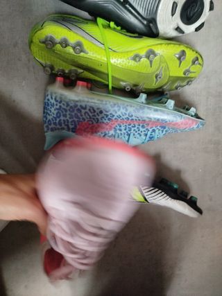 Botas de fútbol para césped