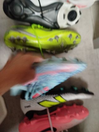 Botas de fútbol para césped