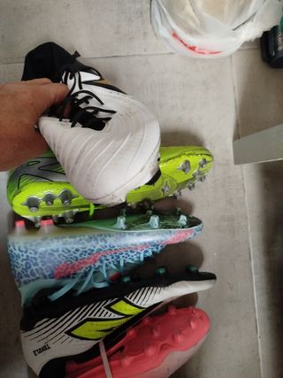 Botas de fútbol para césped