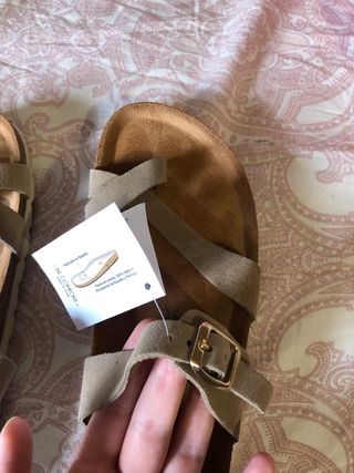 Sandalias Autentica Beige Talla 37
