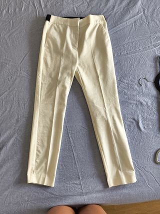 Pantalón Zara beige y negro