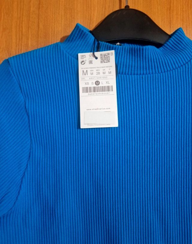 Crop top Stradivarius azul talla M