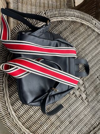 Mochila Moschino Negra y Roja