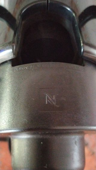  CAFETERA NESPRESSO KRUPS, MODELO INISSIA, 19BARES
