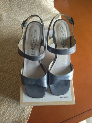 Zapatos de piel Paco Marchena plateados