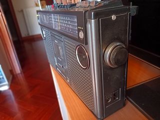 Radio Sanyo M9980LU Multibanda Cassette