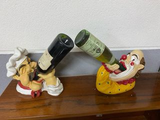 Figure per bottiglie di vino