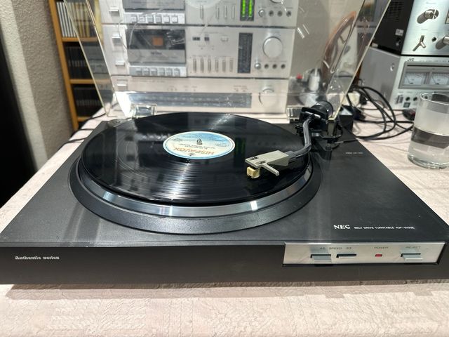 Tocadiscos NEC Negro