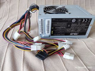Fuente de Alimentación ASUS 300W