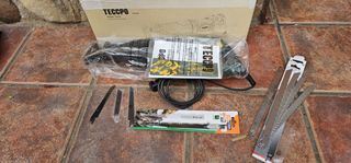 Sierra de sable Teccpo 1050W