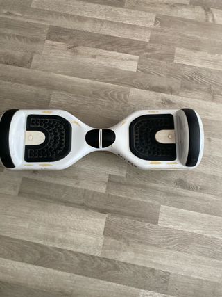 Hoverboard Blanco y Negro Desgastado