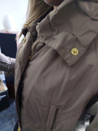 Giubbotto mezza stagione beige
Carla Ferroni
