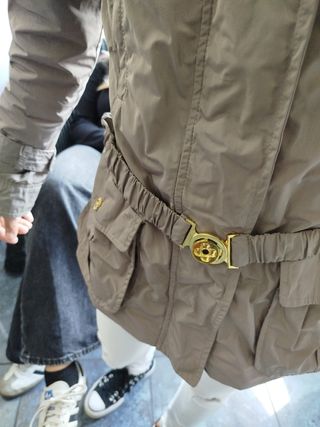 Giubbotto mezza stagione beige
Carla Ferroni