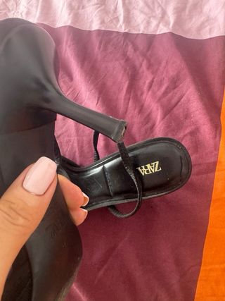 Zara Zapatos Negros con Lazo y Encaje