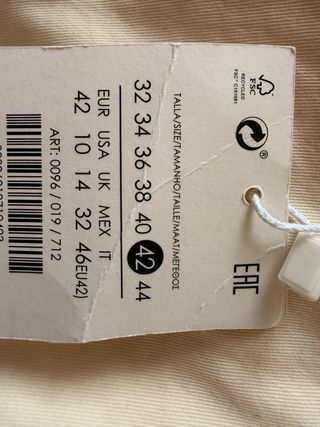 Pantalones cargo Bershka beige SIN ESTRENAR