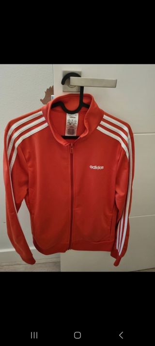 Chaqueta deportiva Adidas roja