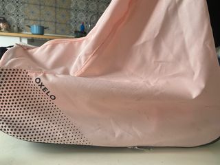 Casco rosa Decathlon talla 33