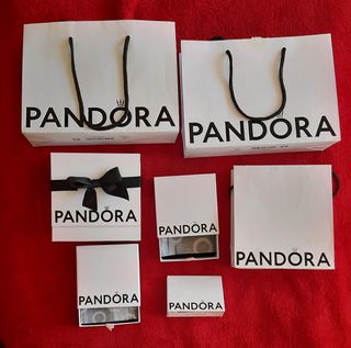 Lote 3 Cajas y 5 Bolsas Pandora