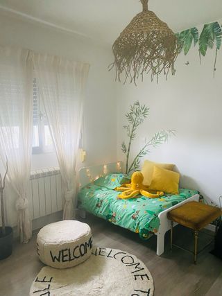 Cama Infantil Extensible IKEA SLAKT +
COLCHONES
