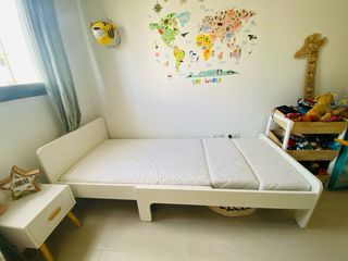 Cama Infantil Extensible IKEA SLAKT +
COLCHONES