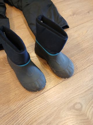 Conjunto Ropa Nieve Niñ@: Pantalón, Guantes y Bota