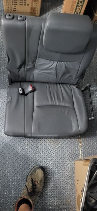 Tercera fila asientos Toyota Land Cruiser 120 VXL