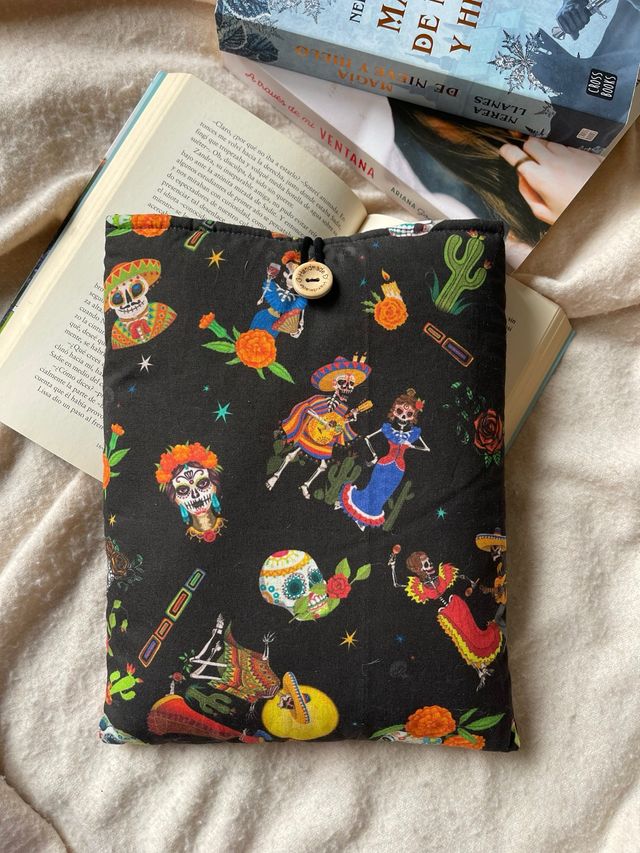 Funda literaria grande