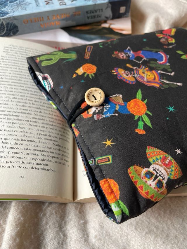 Funda literaria grande