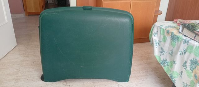 Maleta dura verde