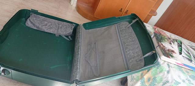 Maleta dura verde