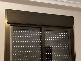 Cierre aluminio 2,32x1,29 m