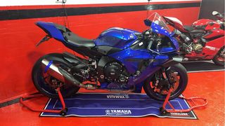 Yamaha YZF R1 2021