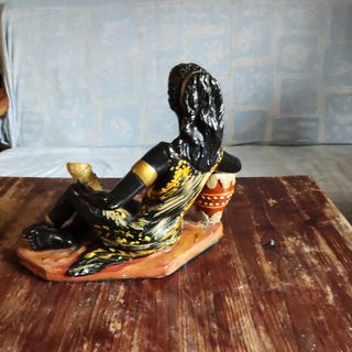 Lote 2 figuras vintage mujeres con perro y cantaro