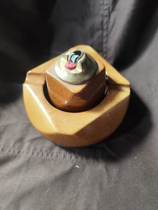 Conjunto Cenicero y Mechero Cerámica Burelarte