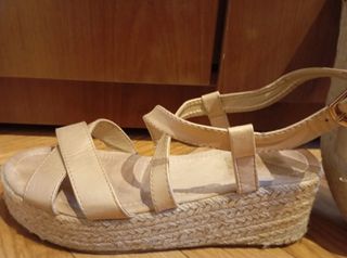 Sandalias cuña Talla 39. Compra 3 y paga 2 