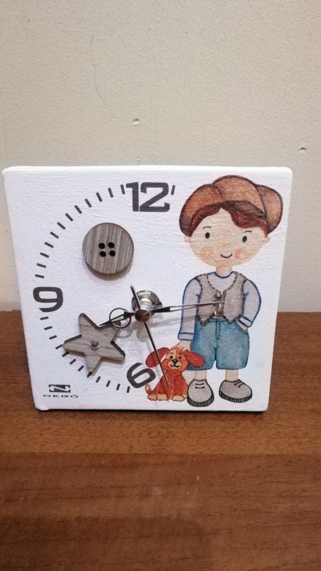 Orologio bimbo Negò in resina con bottoni in legno