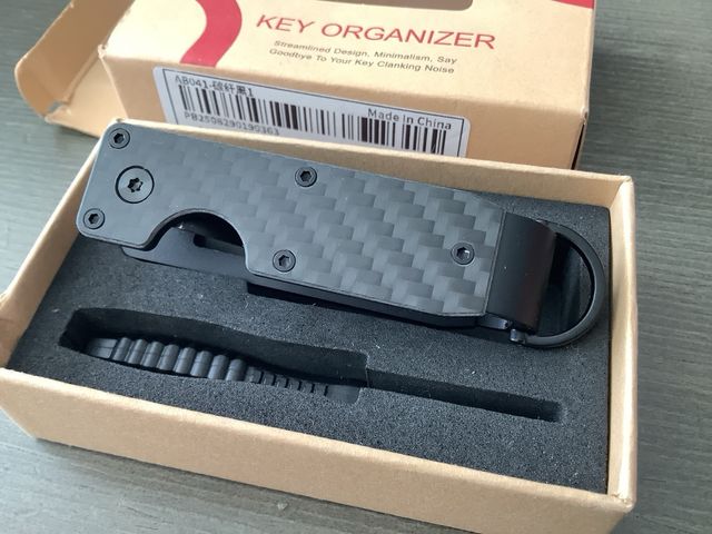 Organizador de llaves tipo navaja