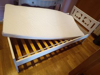 Cama infantil blanca Ikea