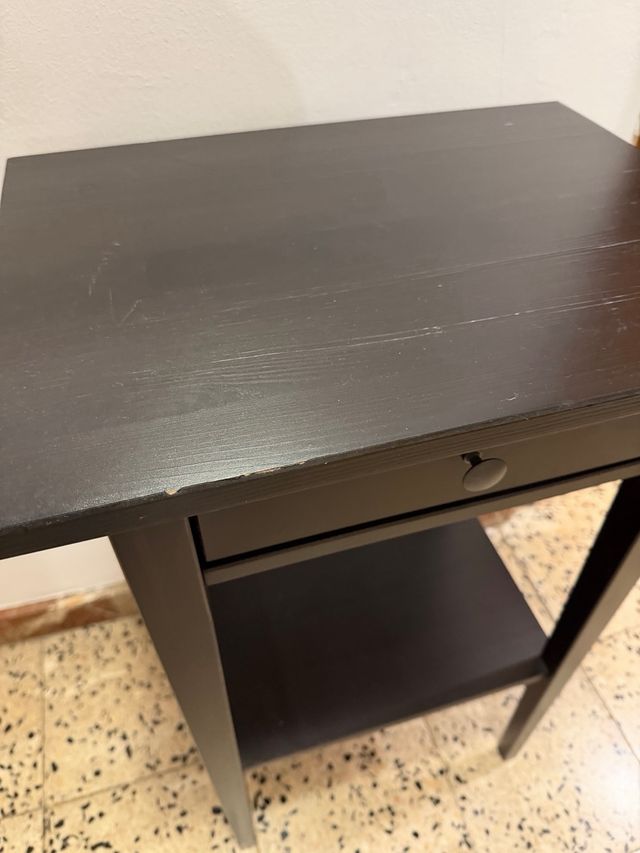 Mesita de noche Ikea negra