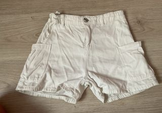 Pantalones cortos cargo Zara blancos