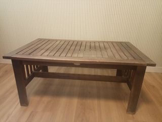 Mesa de centro de madera exterior