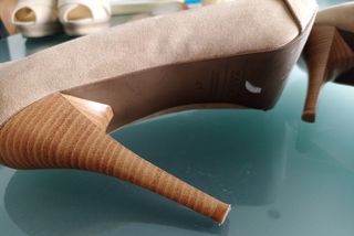 Zapatos de tacón Zara beige