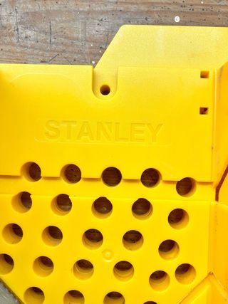 Stanley Sega Manuale con Supporto 45°
