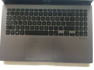 Portátil ASUS 12 de RAM 1 TERA HDD