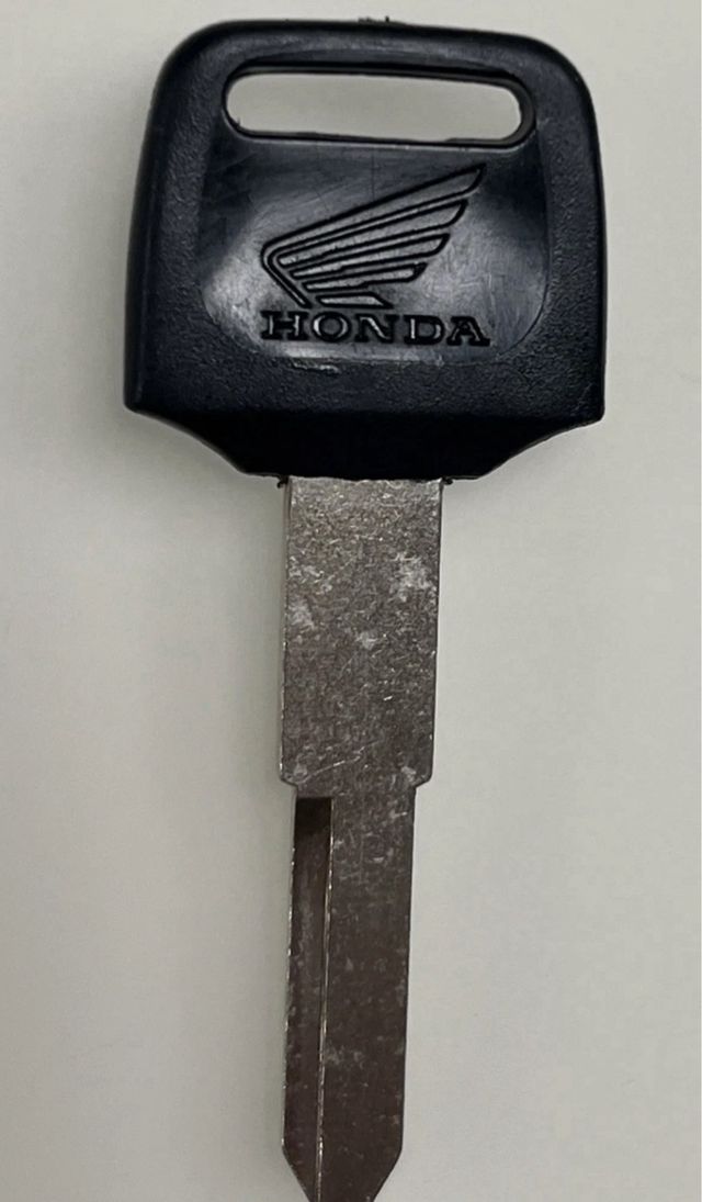2 Chiavi Honda Four CN250 Nuove da Incidere