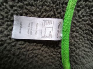 Chaqueta polar con capucha talla L.