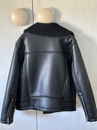 Cazadora niño Zara Negra Talla 8-9