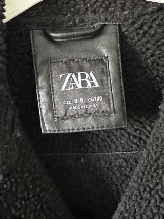 Cazadora niño Zara Negra Talla 8-9